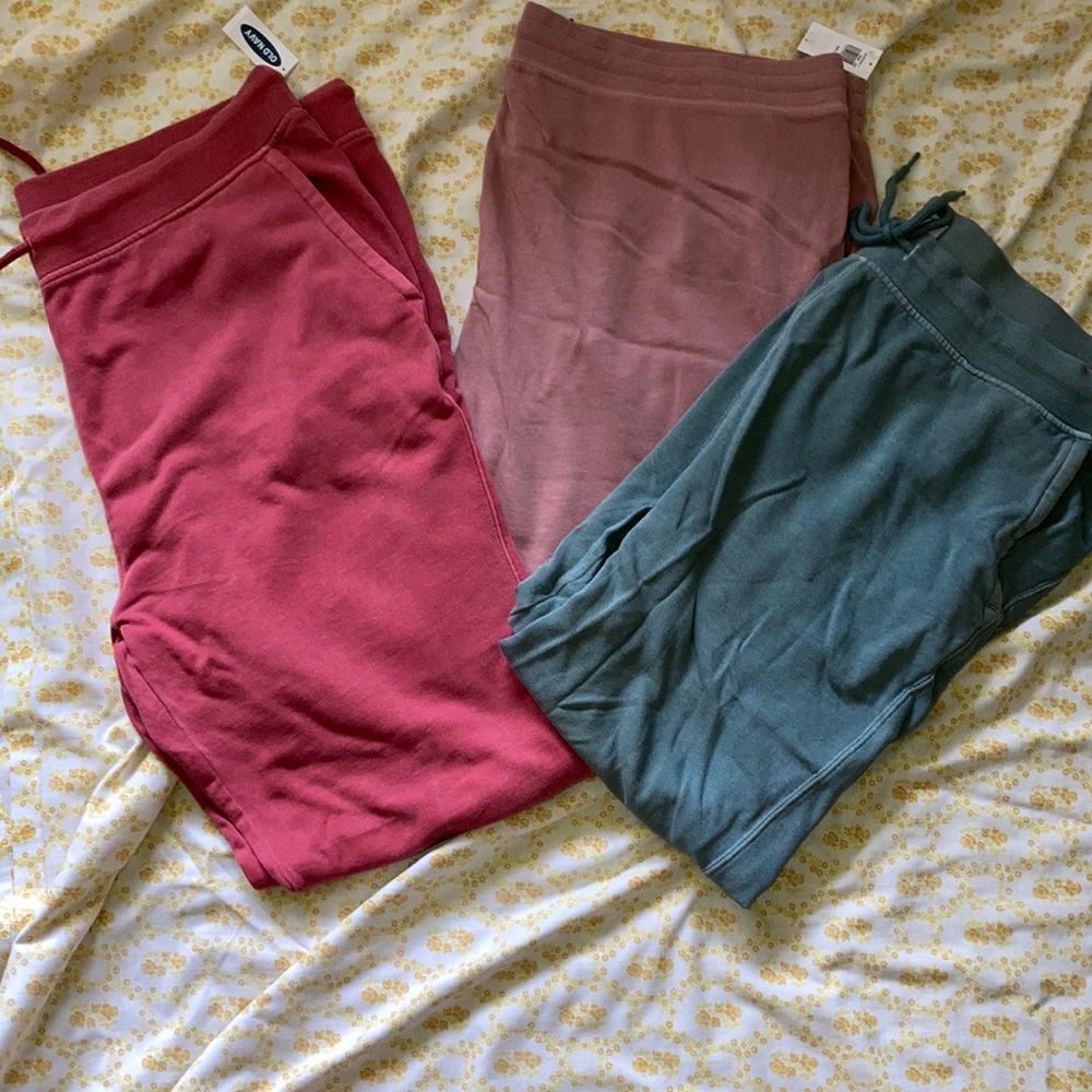 **PRICE ⬇️** Bundle - 3 Old Navy vintage style joggers